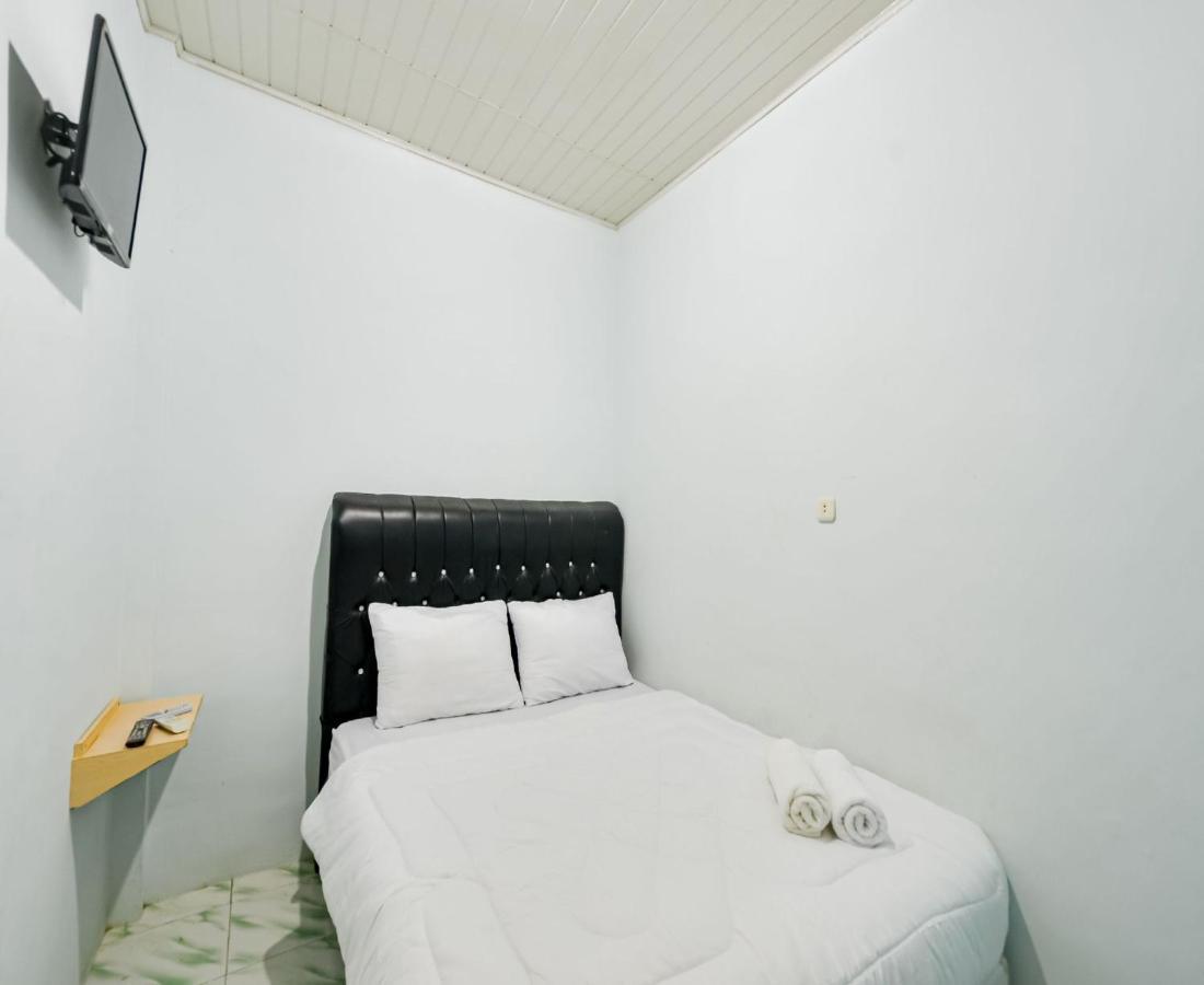 New Nara Guest House Medan Bagian luar foto