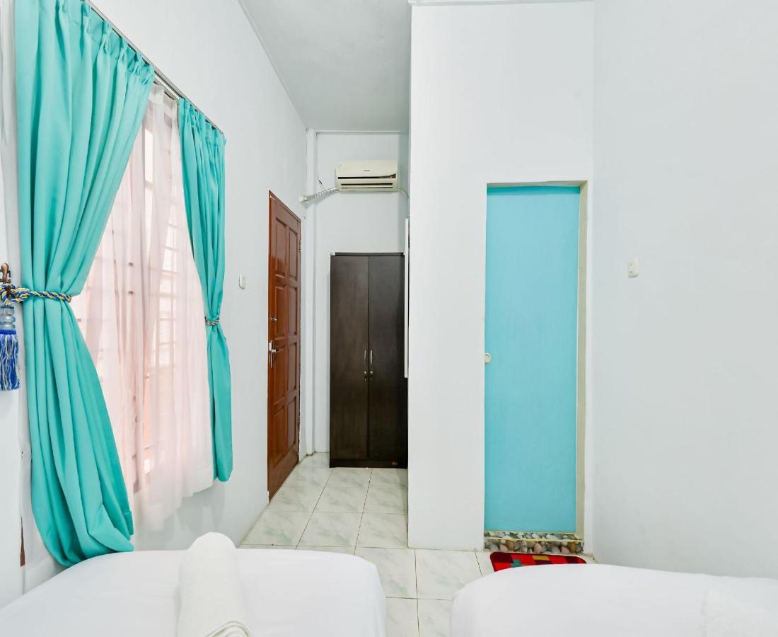 New Nara Guest House Medan Bagian luar foto