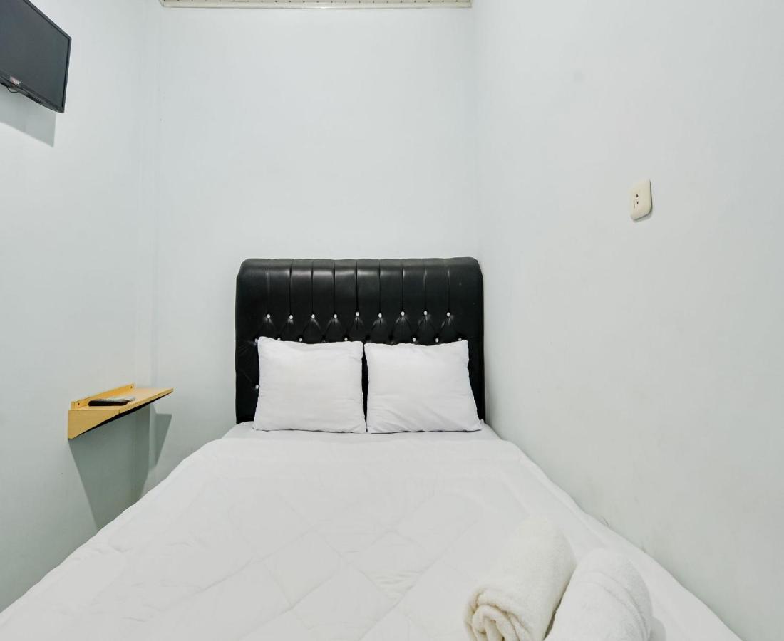 New Nara Guest House Medan Bagian luar foto